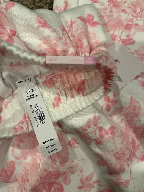 PINK Victoria's Secret LoveShackFancy Sweatsuit - Picture 4 of 4